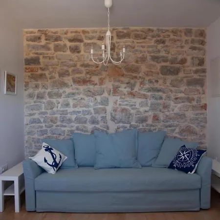 Salvia - Stivan, Cres - 900 M To Merascica * Stivan